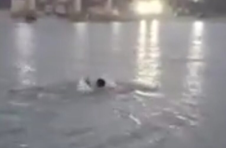 नहाते समय गंगा में डूबने से iit के छात्र की मौत,दोस्त बना रहे थे वीडियो,देखें वीडियो