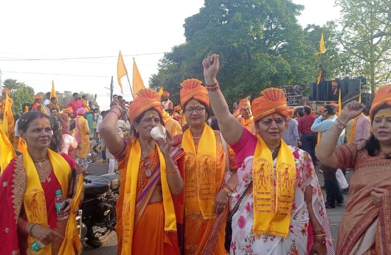 भगवान परशुराम के जन्मोत्सव पर ब्राह्मण समाज ने निकाली, भव्य शोभायात्रा…