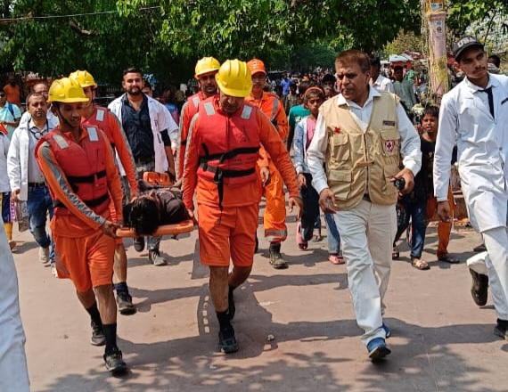 मॉक ड्रिल के तहत रेडक्रॉस स्वयं सेवकों ने आपदा के दौरान अपनी-अपनी भूमिका को परखा…