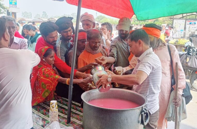 12वें दिन भी जारी रही श्री गिरवरनाथ जनकल्याण धर्मार्थ ट्रस्ट की शर्बत वितरण सेवा…