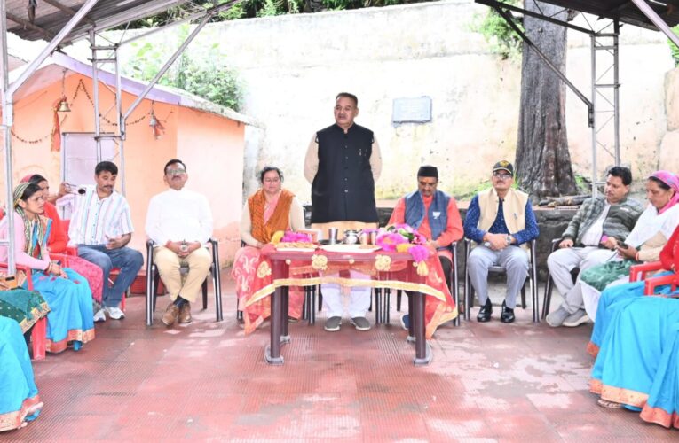 मंत्री गणेश जोशी ने बद्रीनाथ वासियों से भाजपा प्रत्याशी राजेंद्र भंडारी के पक्ष में की मतदान की अपील…