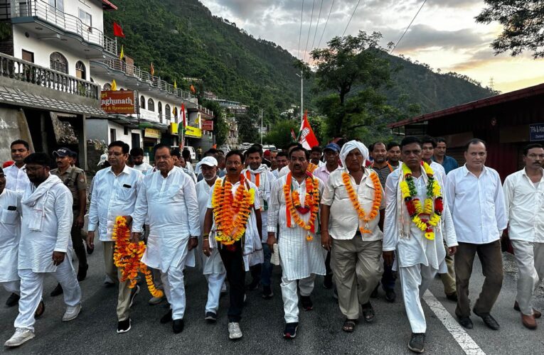 कांग्रेस की केदारनाथ धाम प्रतिष्ठा रक्षा यात्रा का आज छठवां दिन, मां धारी देवी से लिया आशीर्वाद