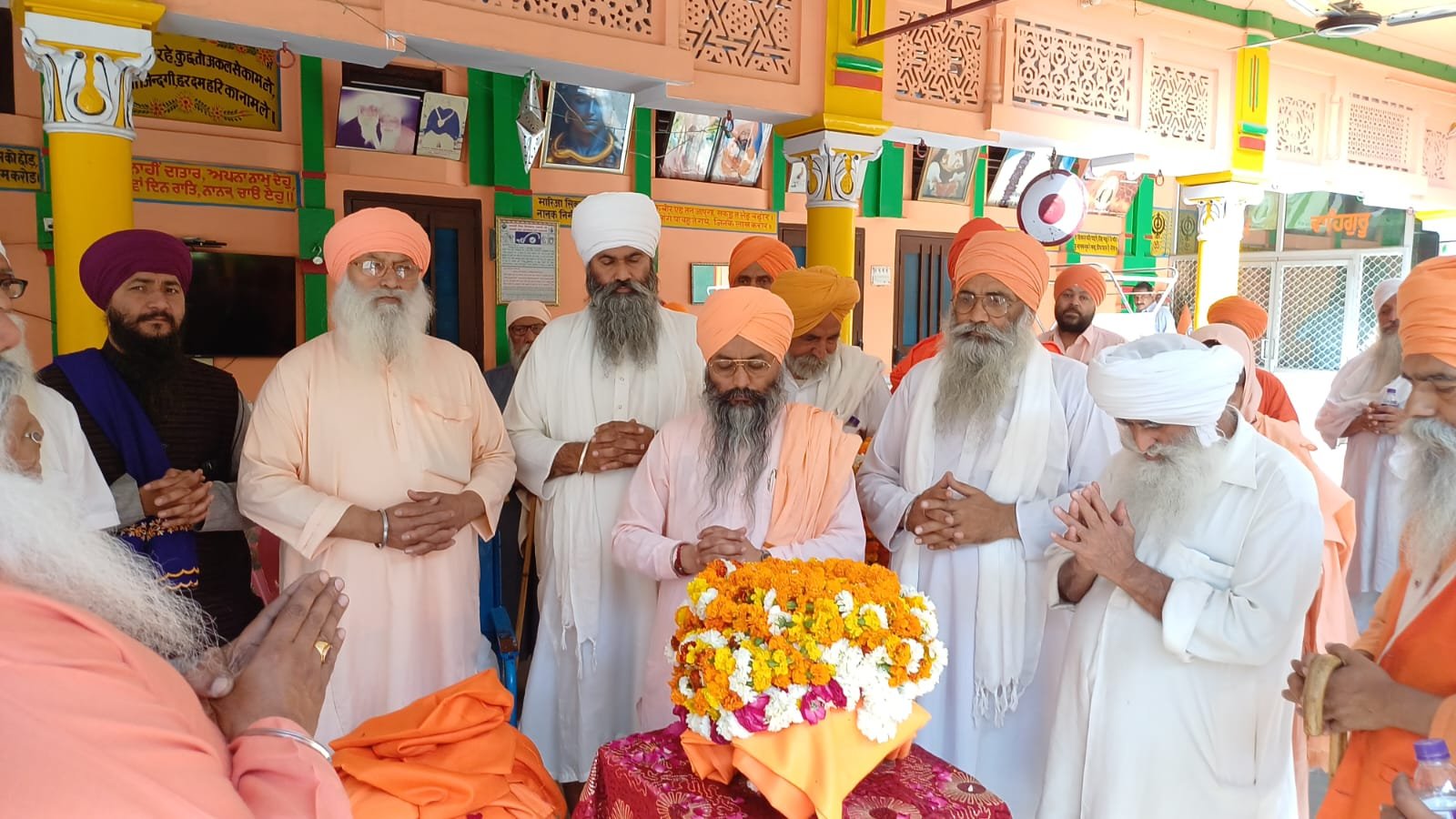 श्री निर्मल पंचायती अखाड़ा के पूर्व कोठारी महंत गोपाल सिंह महाराज की अस्थियां गंगा में विसर्जित…