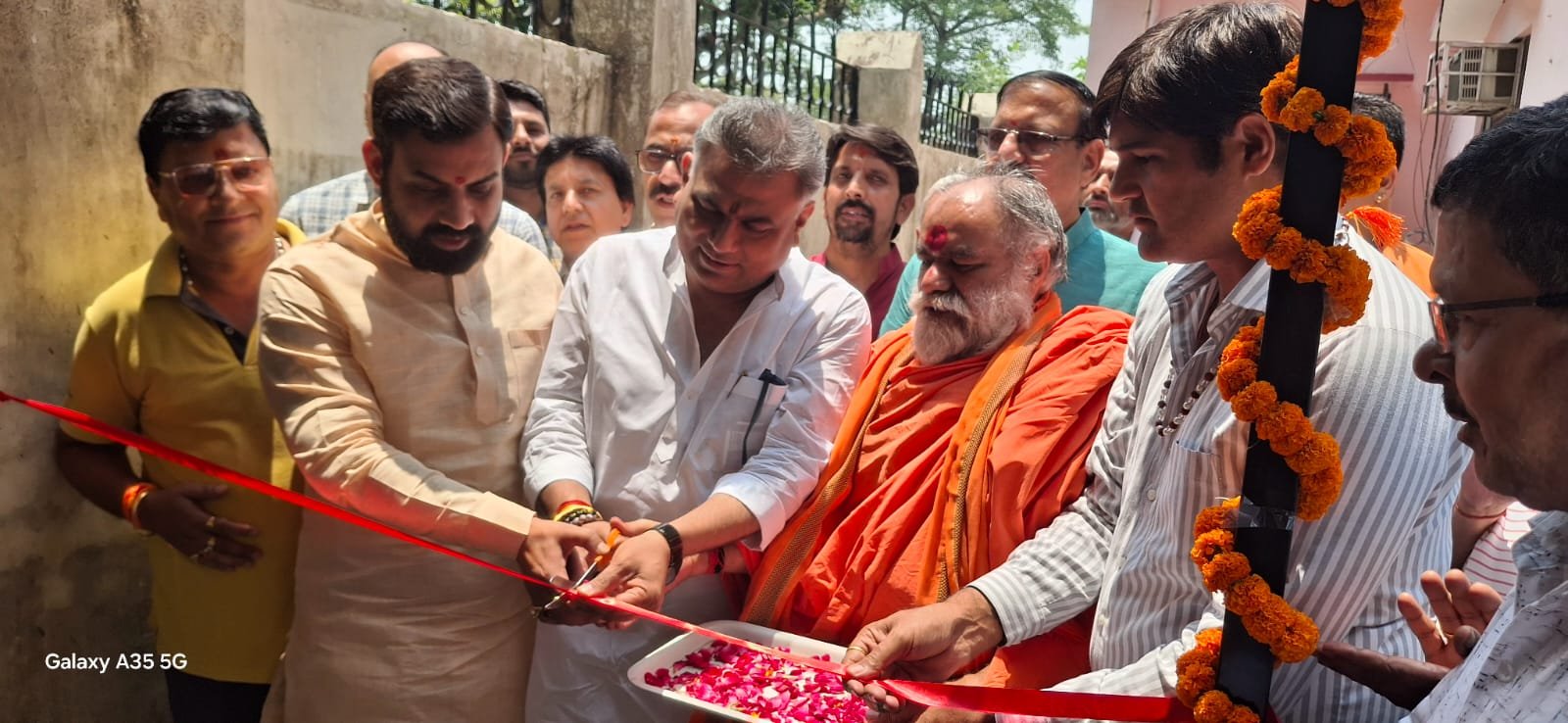 प्रेस क्लब में स्थापित किया गया वाटर कूलर, गंगा सभा व प्रेस क्लब पदाधिकारियों ने किया उद्घाटन…