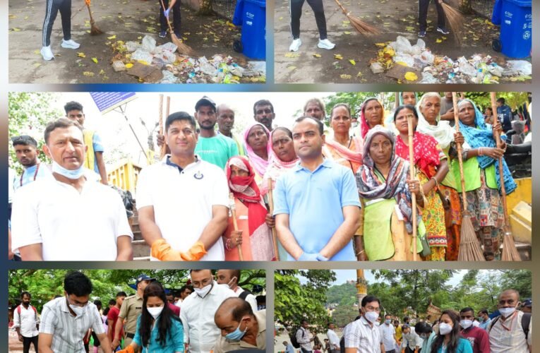मुख्यमंत्री धामी के निर्देशन में शनिवार को जिले भर में चलाया गया स्वच्छता अभियान…