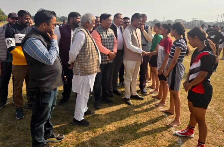 सांसद खेल महोत्सव 2025 : रानीपुर विधानसभा स्थित पब्लिक स्कूल में विविध खेलों का भव्य आयोजन…