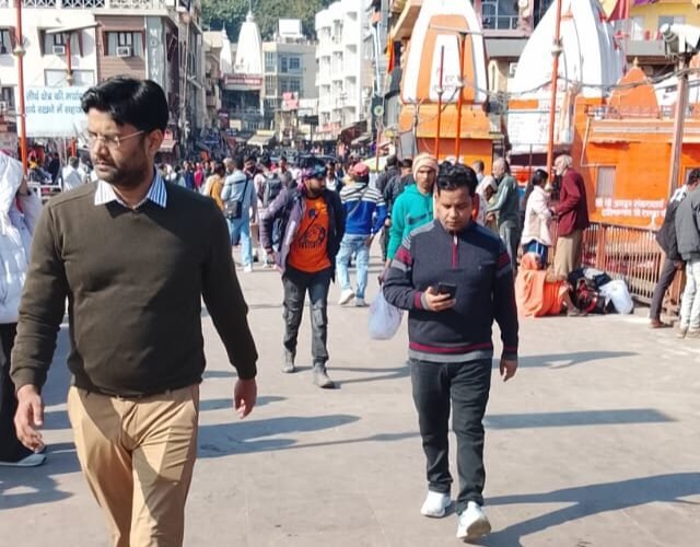 नगर आयुक्त ने हरकी पैड़ी क्षेत्र में सफाई व्यवस्था का किया निरीक्षण…