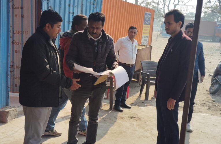 गंदगी मिलने पर नगर निगम ने पार्किग संचालक कंपनी पर लगाया 10 हजार का जुर्माना…