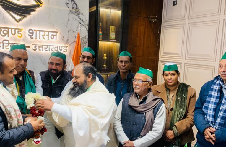 भारतीय किसान मजदूर उत्थान यूनियन ने जिलाधिकारी को किया सम्मानित…