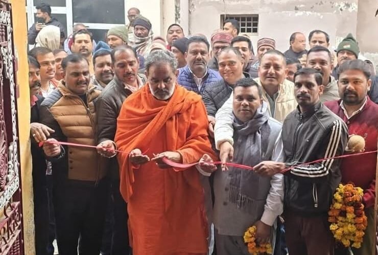 मंदिर का सौंदर्यीकरण और श्मशान घाट परिसर होगा पक्का, स्वामी यतीश्वरानंद ने कार्य किए शुभारंभ…