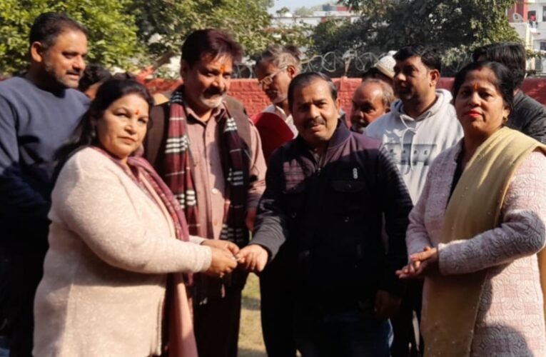 मेयर किरन जैसल ने वेंडिंग जोन के लाभार्थी स्ट्रीट वेंडर्स को सौंपीं क्यॉस्क की चाबियां…