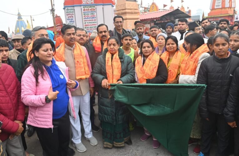 सासंद खेल महोतस्व कार्यक्रम के अंतर्गत रन फॉर नेशन दौड़ को राज्य सभा सासंद कल्पना सैनी ने हरी झंडी दिखाकर रवाना किया…