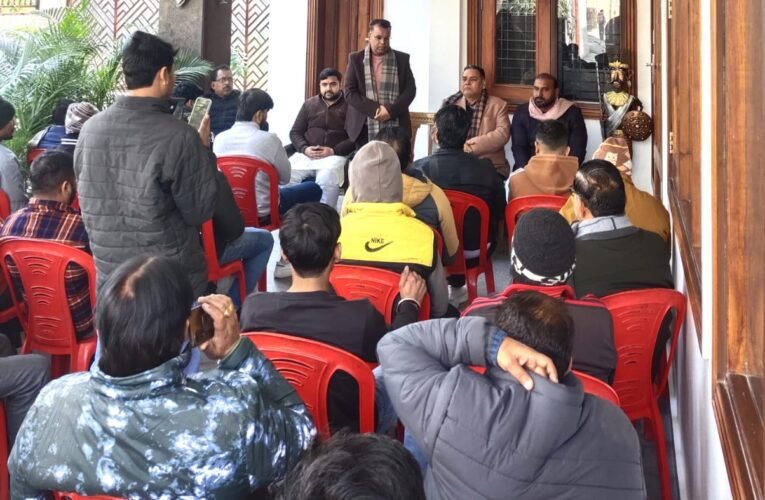 हरिद्वार में “युवा-अग्नि” संगठन के विस्तार को लेकर हुई बैठक…