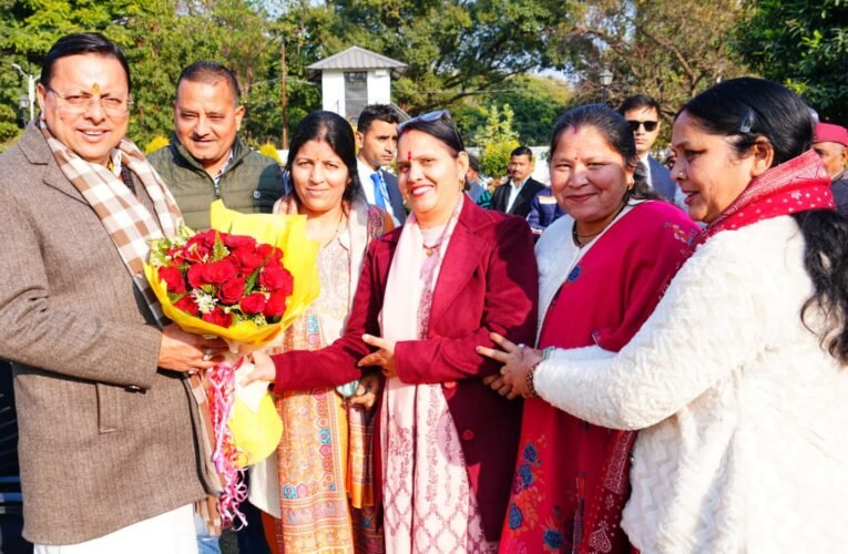 स्वामी यतीश्वरानंद के नेतृत्व में टिहरी बांध विस्थापितों ने भूमिधरी अधिकार दिए जाने की मुख्यमंत्री से उठाई मांग…