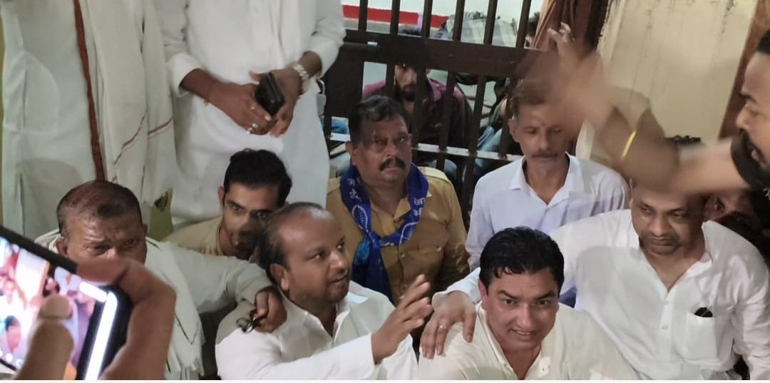 स्मार्ट मीटर विरोध: कांग्रेस ने किया रानीपुर कोतवाली पर प्रदर्शन, मुकदमा दर्ज करने की मांग…